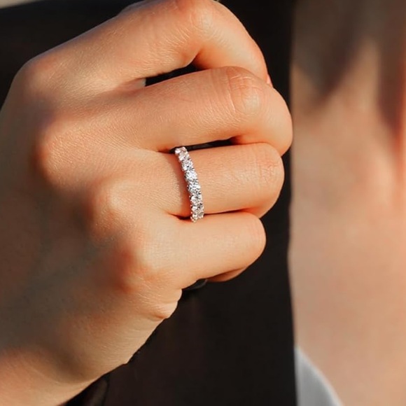 Moissanite Anniversary Ring - Picture 4 of 7